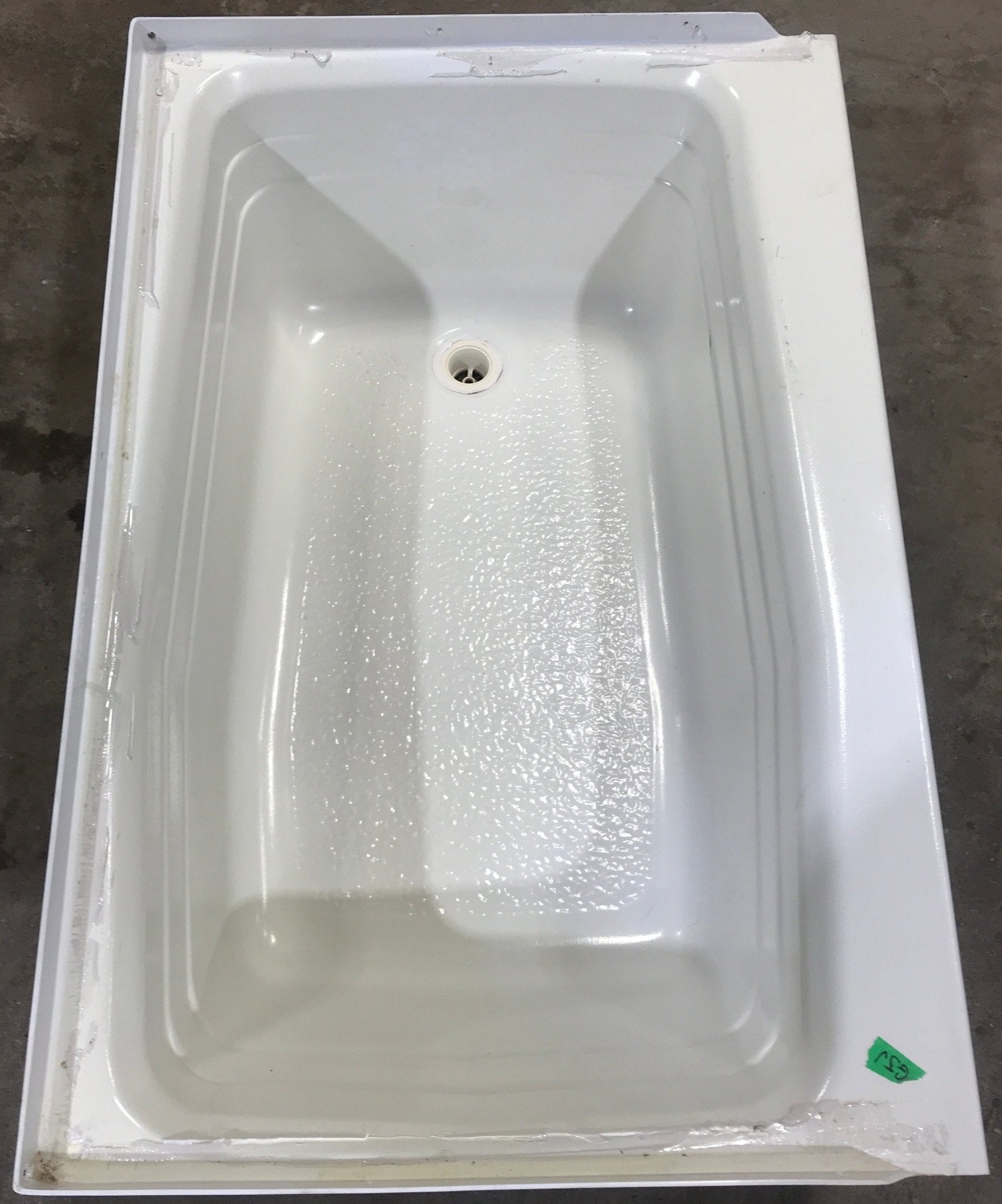 Used RV Bath Tub, Right Hand Drain - 36” L x 24" W - Young Farts RV Parts