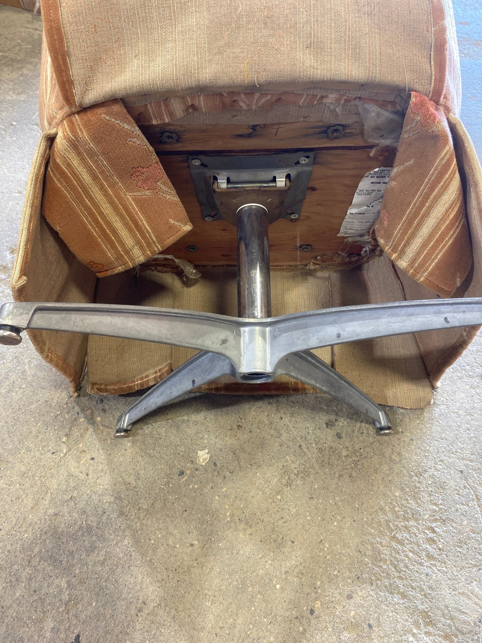 Used RV Chair - 31