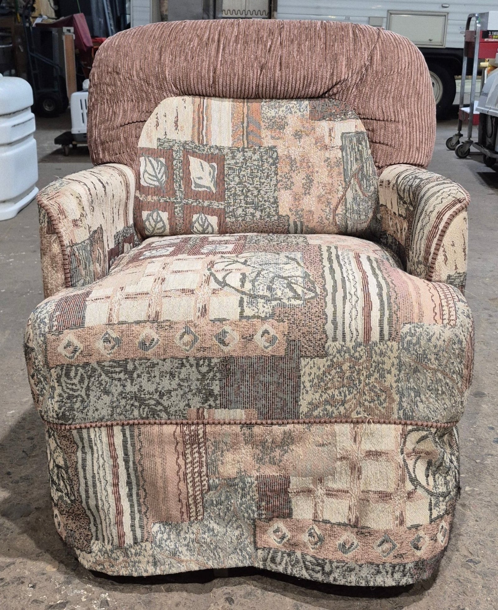 Used RV Chair - 32 3/4