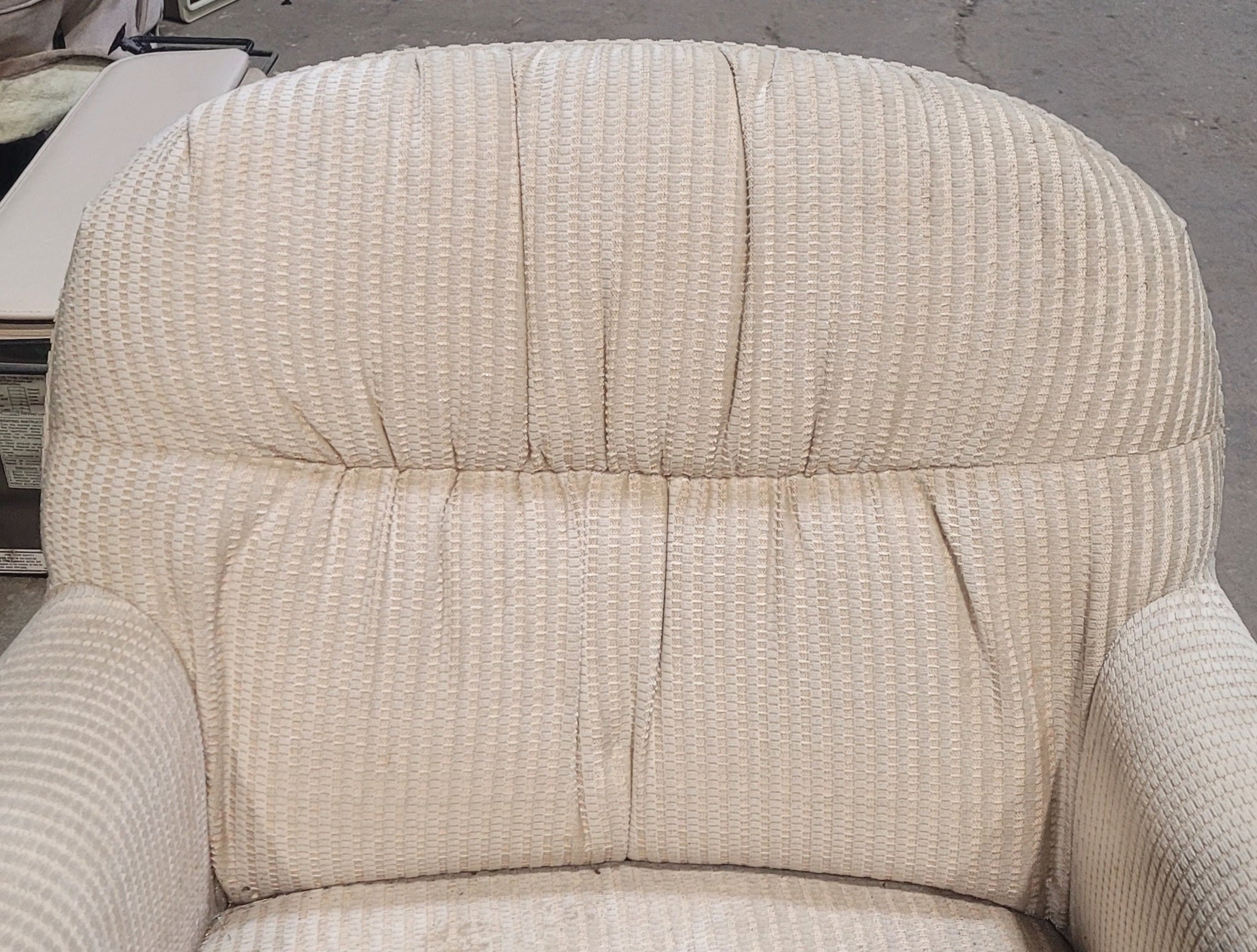 Used RV Chair - 33" H x 27 1/2" W x 25" D - Young Farts RV Parts