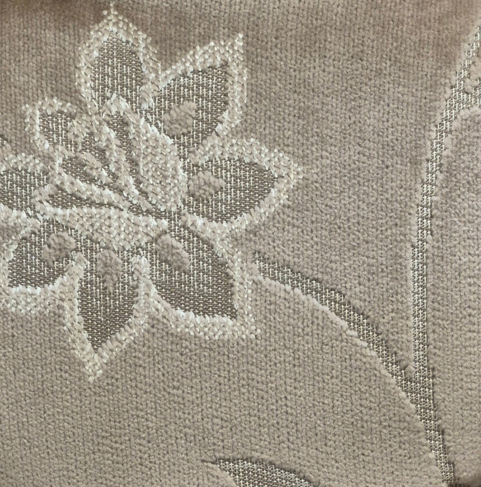 Used RV Chair - 37" H x 25" W x 25" D - Young Farts RV Parts