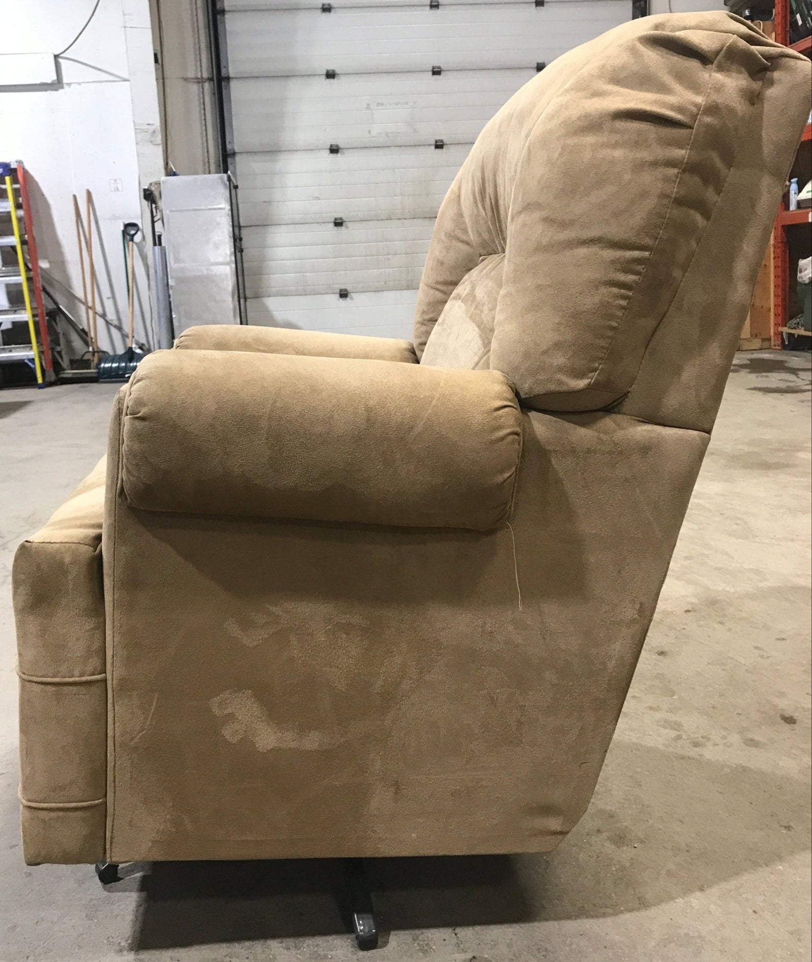 Used RV Chair - 39
