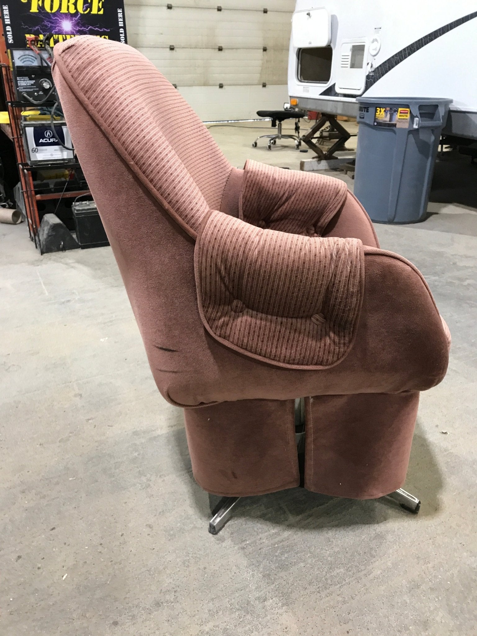 Used RV Chair - Light Burgandy - Young Farts RV Parts