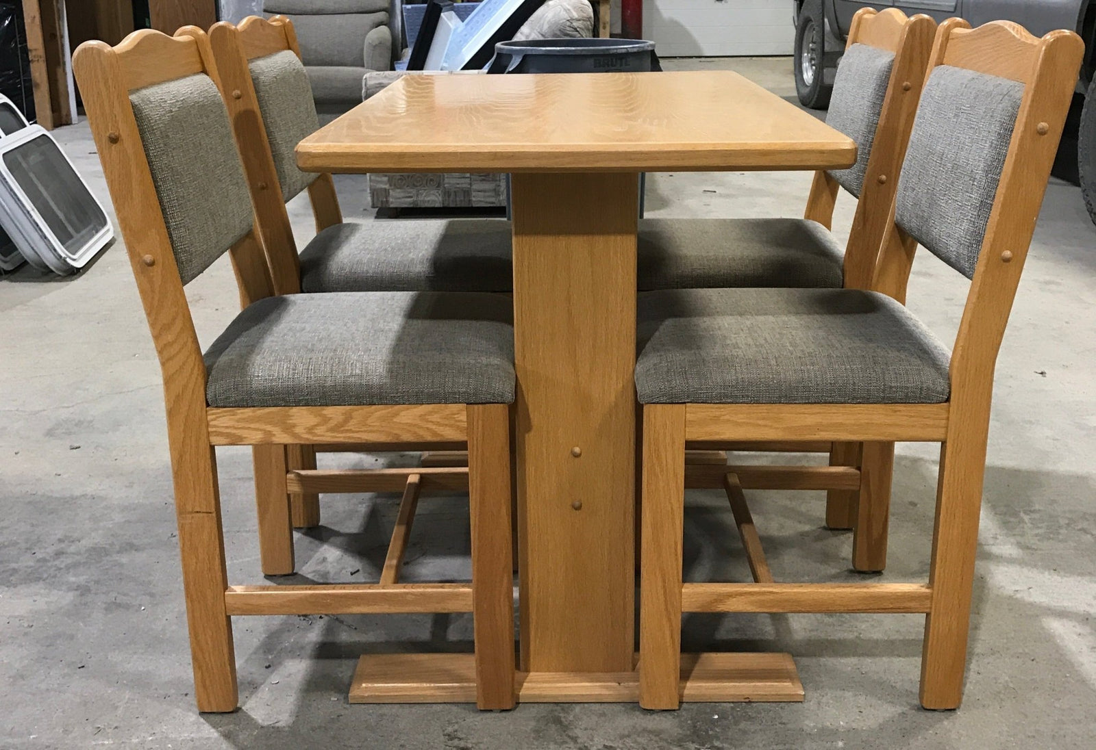 Used RV Dining Table Set - 5 piece - Young Farts RV Parts