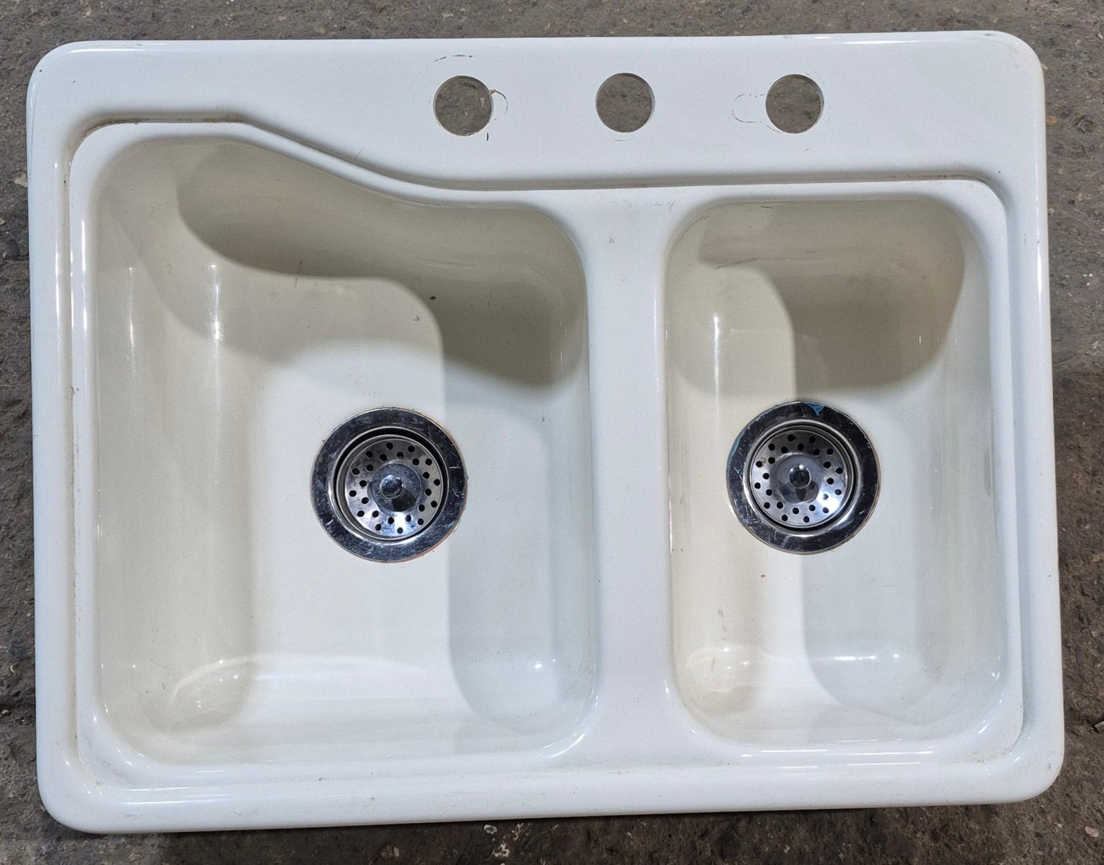 Used RV Kitchen Sink 24 1/2” W x 19” L x 6” D - Young Farts RV Parts