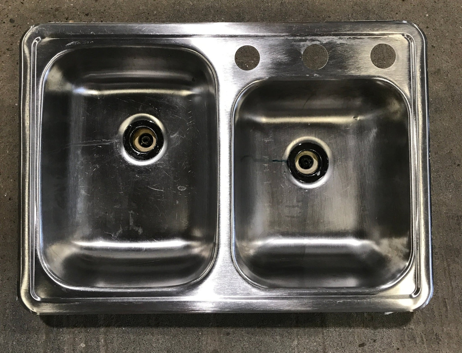 Used RV Kitchen Sink 24” W X 17” L - Young Farts RV Parts
