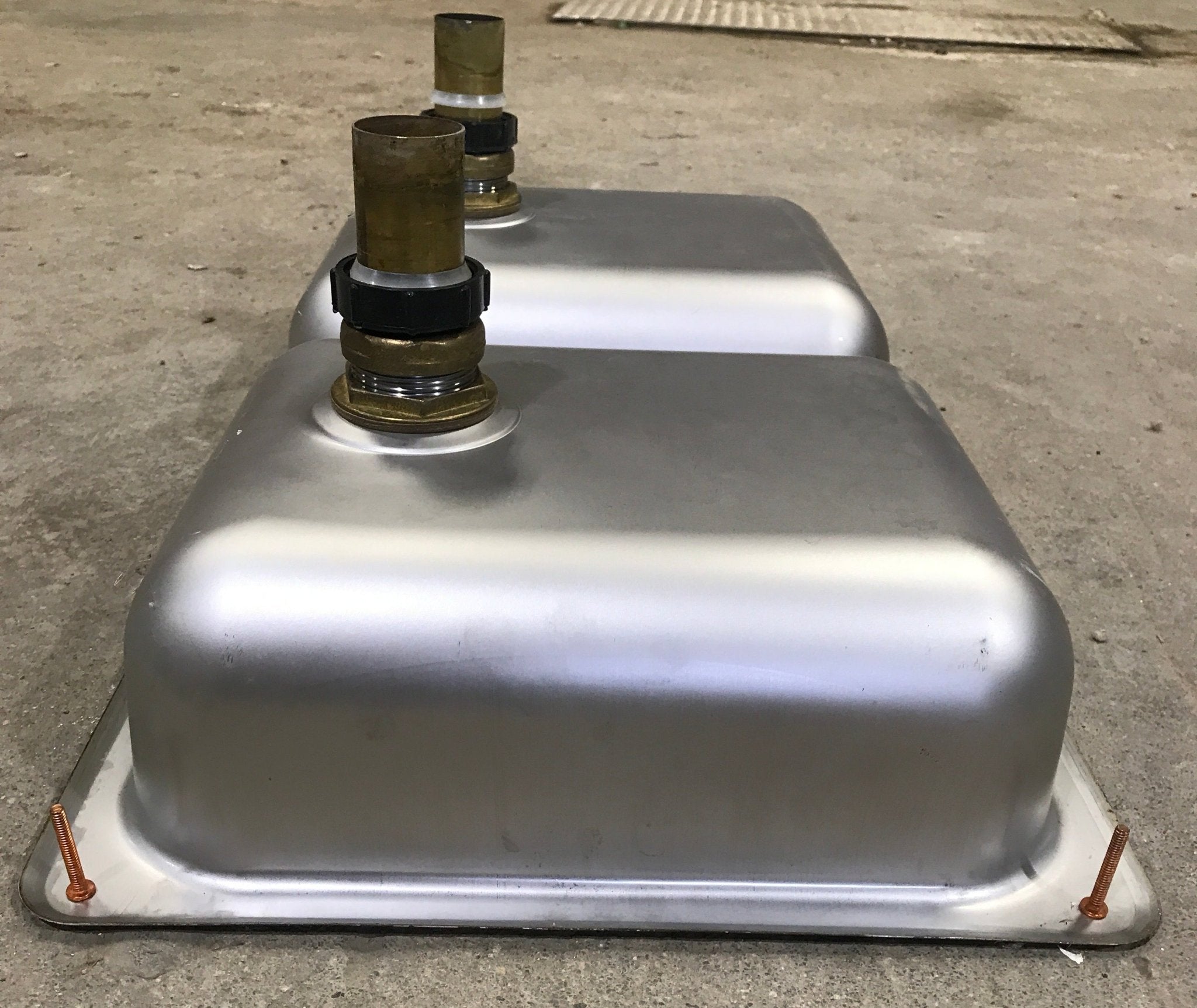 Used RV Kitchen Sink 25” W X 15 1/2” L - Young Farts RV Parts