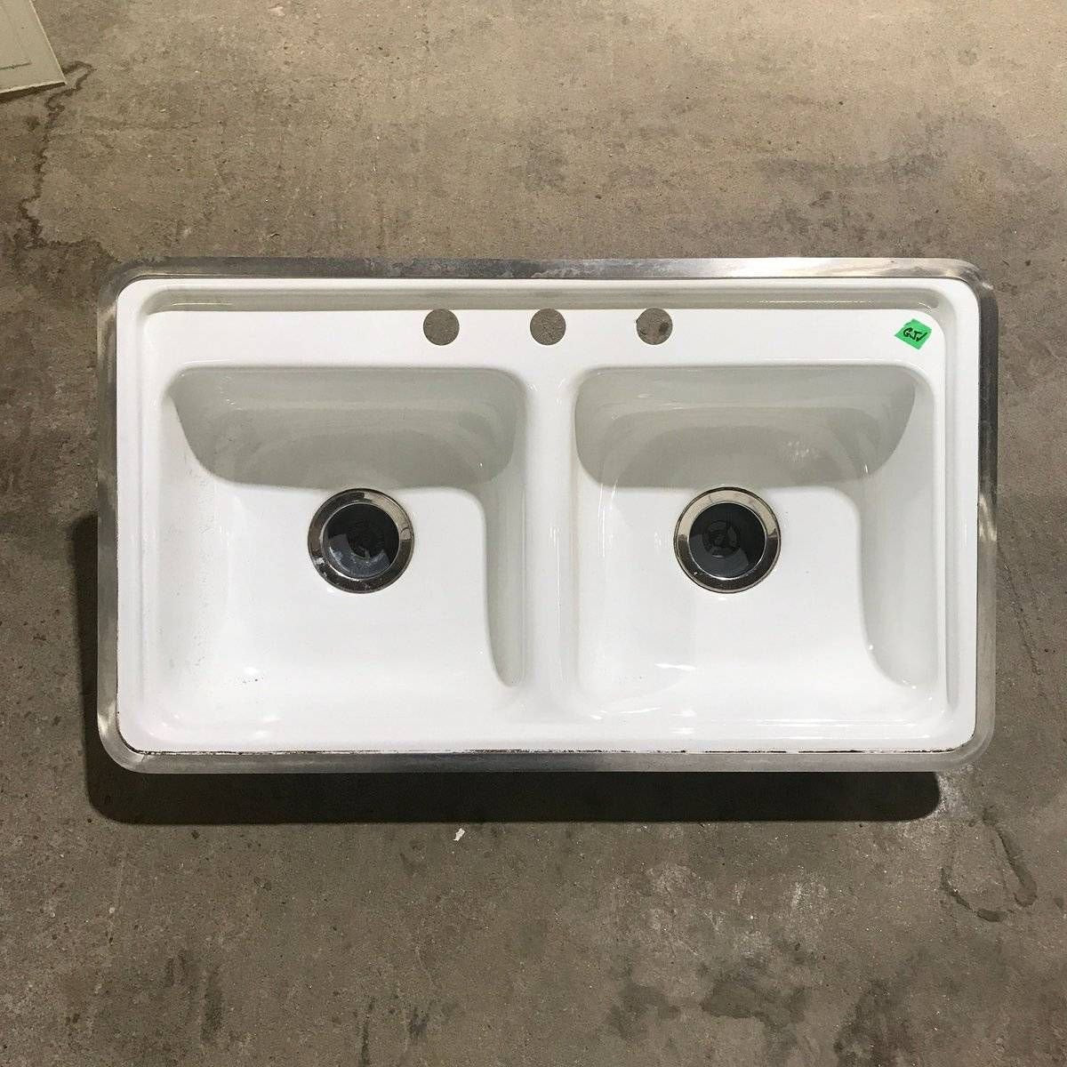 Used RV Kitchen Sink 33” W X 19” L - Young Farts RV Parts