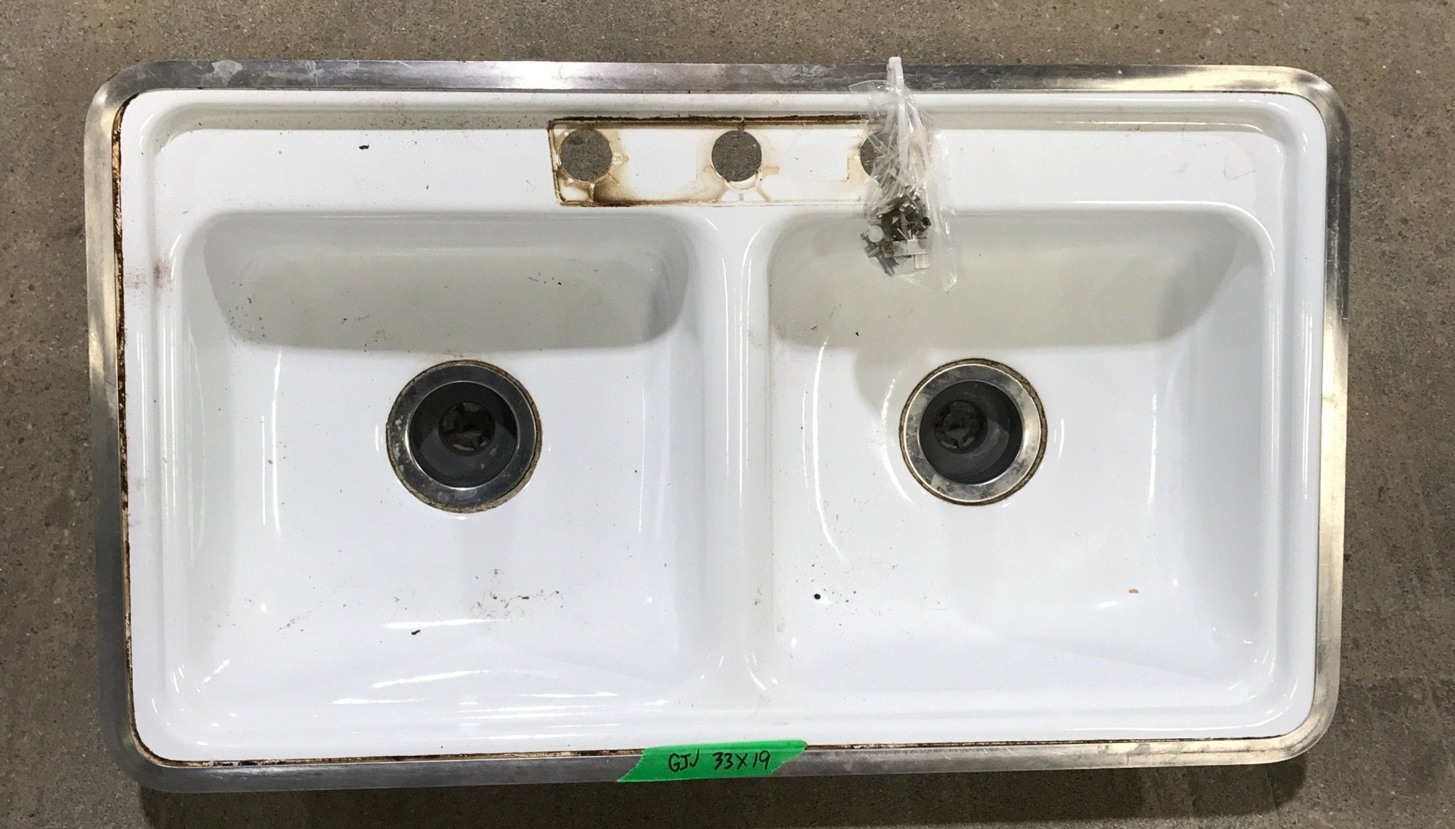 Used RV Kitchen Sink 33” W X 19” L - Young Farts RV Parts