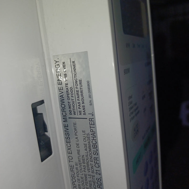Used RV Microwave Magic Chef 19.5″ X 15″ X 12.75″ - Model No. MCD990ARW - Young Farts RV Parts