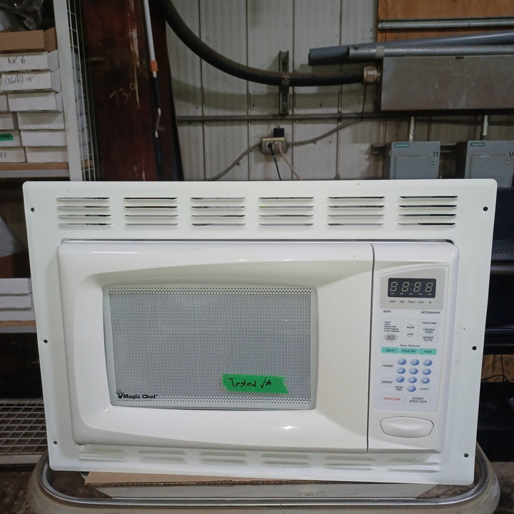 Used RV Microwave Magic Chef 19.5″ X 15″ X 12.75″ - Model No. MCD990ARW - Young Farts RV Parts