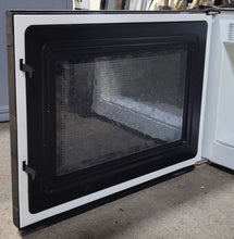 Load image into Gallery viewer, Used RV Microwave Magic Chef 20 3/8&quot; W x 12 3/4&quot; H x 13 1/4&quot; D - Young Farts RV Parts