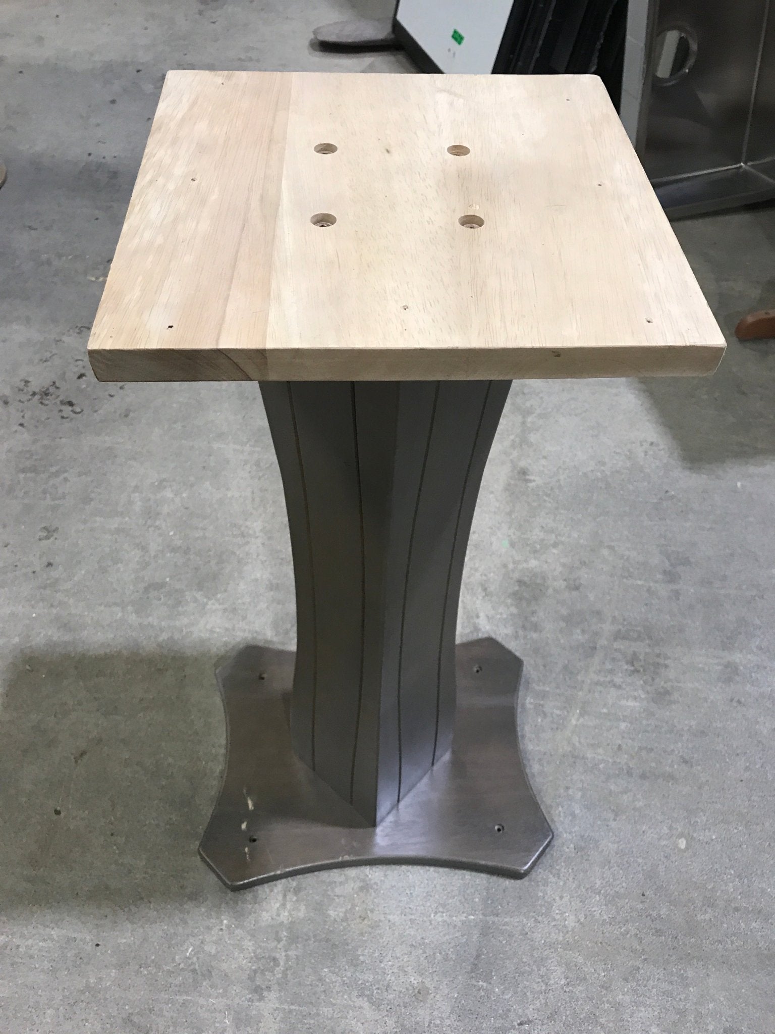 Used RV Pedestal Style Table Leg 29 1/2