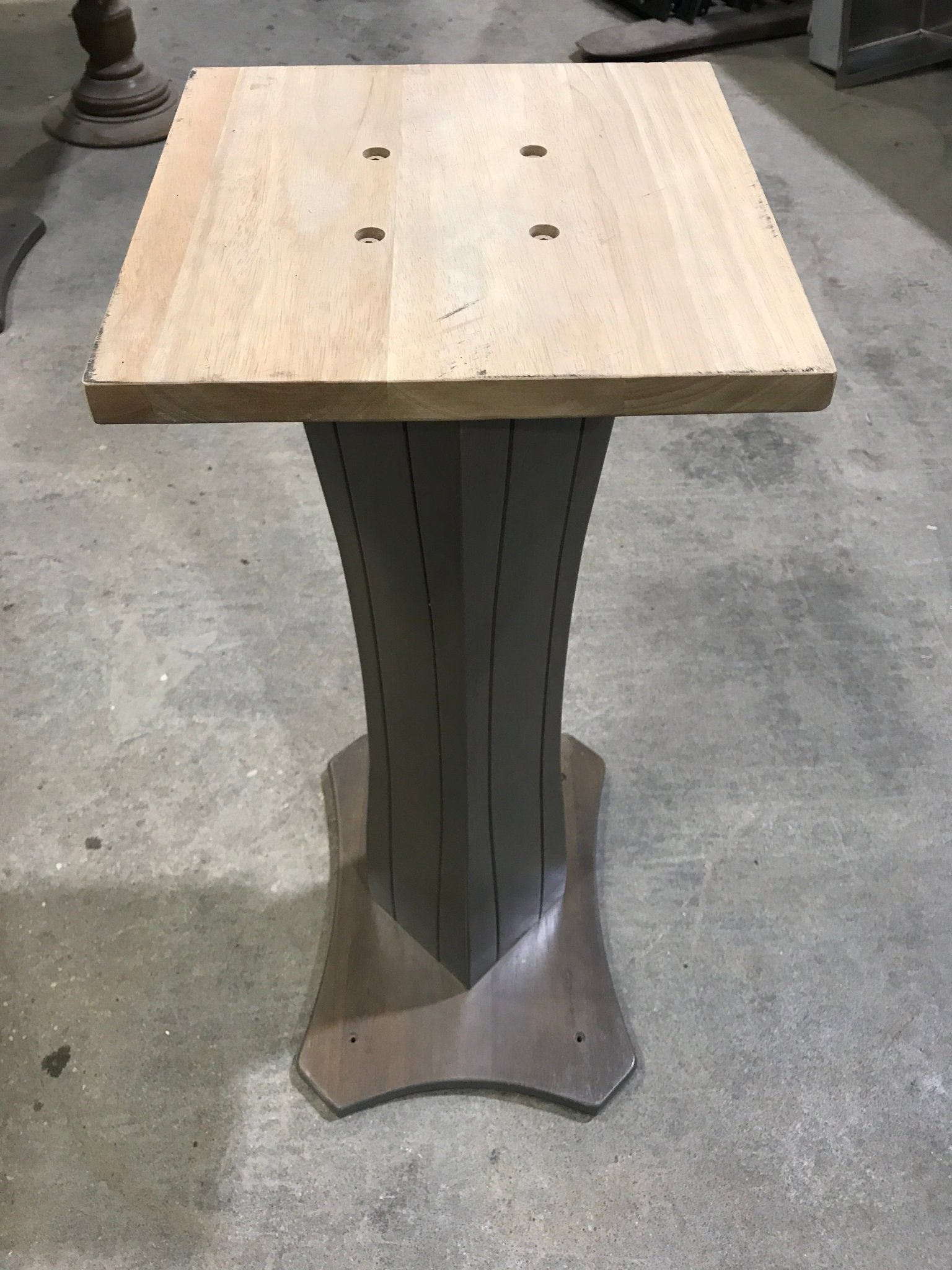 Used RV Pedestal Style Table Leg 29 1/2