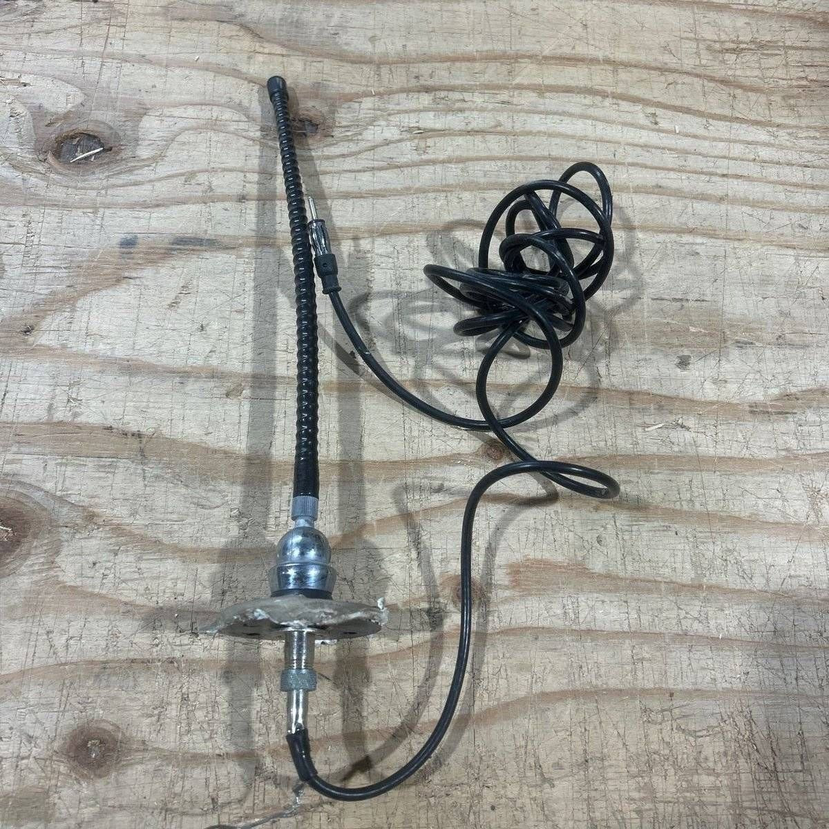 Used RV Radio Antenna - Young Farts RV Parts