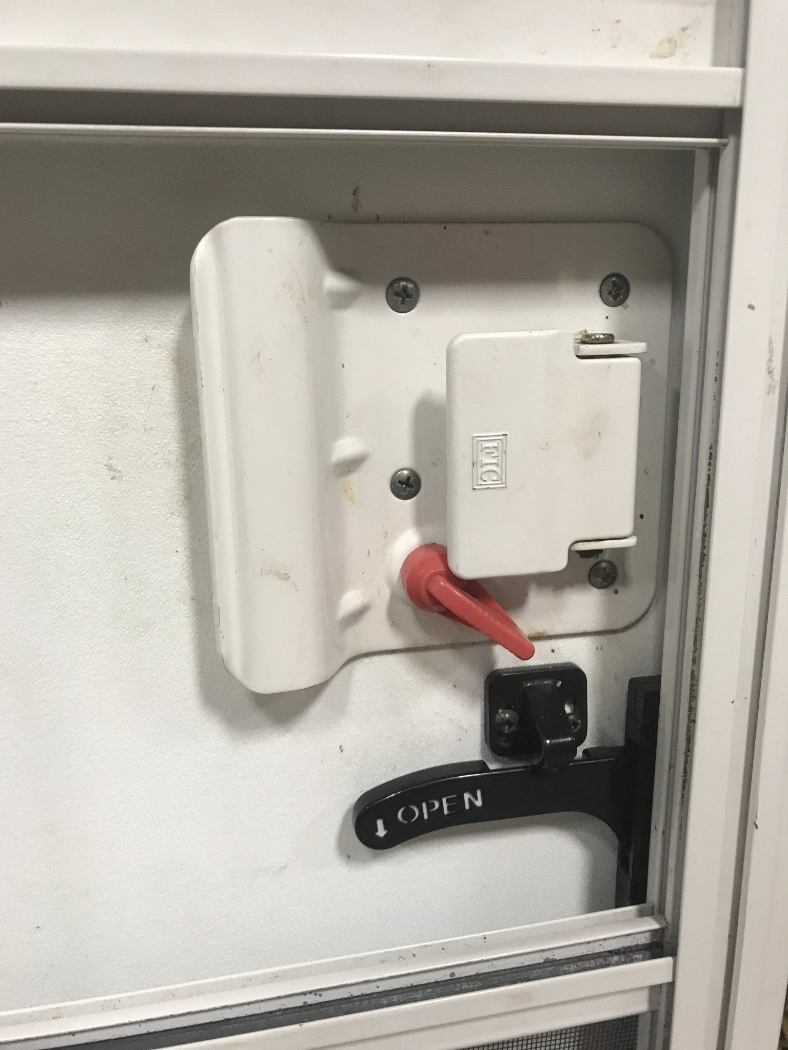 Used RV Radius Corner Entry Door 25 1/2" W x 71 1/2" H - Young Farts RV Parts