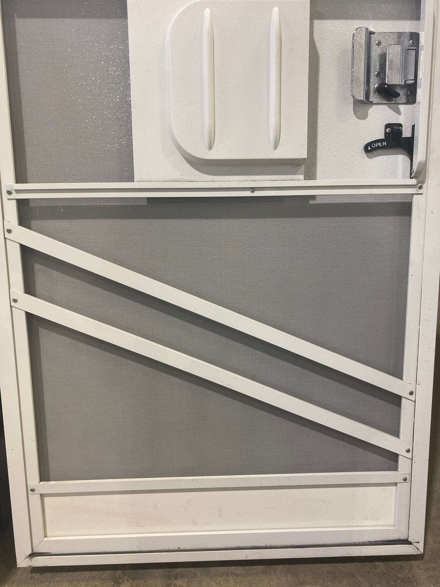 Used RV Radius Corner Entry Door 29 1/2
