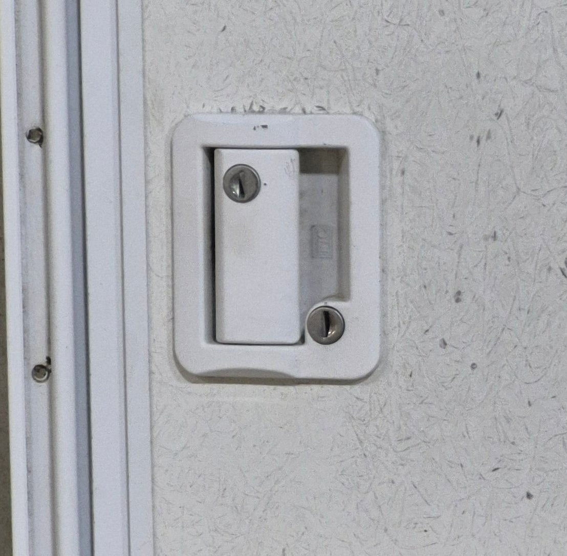 Used RV Radius Entry Door 25 7/8" W x 70" H - Young Farts RV Parts