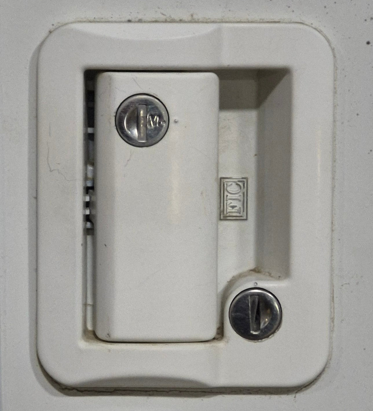 Used RV Radius Entry Door 26" W x 69 3/4" H - Young Farts RV Parts