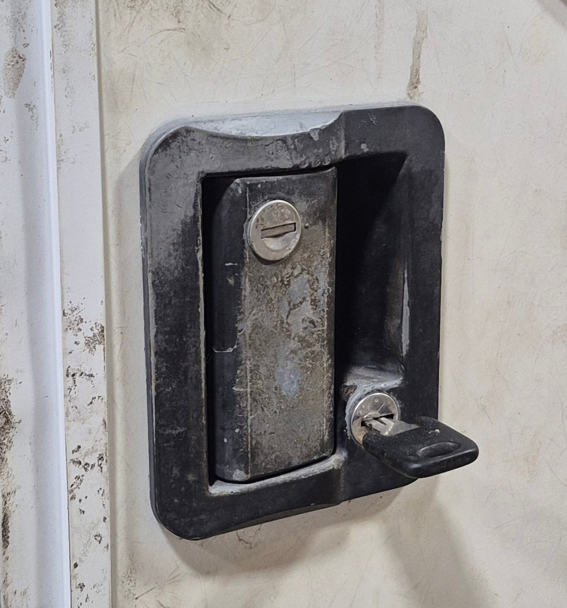 Used RV Radius Entry Door 26" W x 70 1/8" H - Young Farts RV Parts