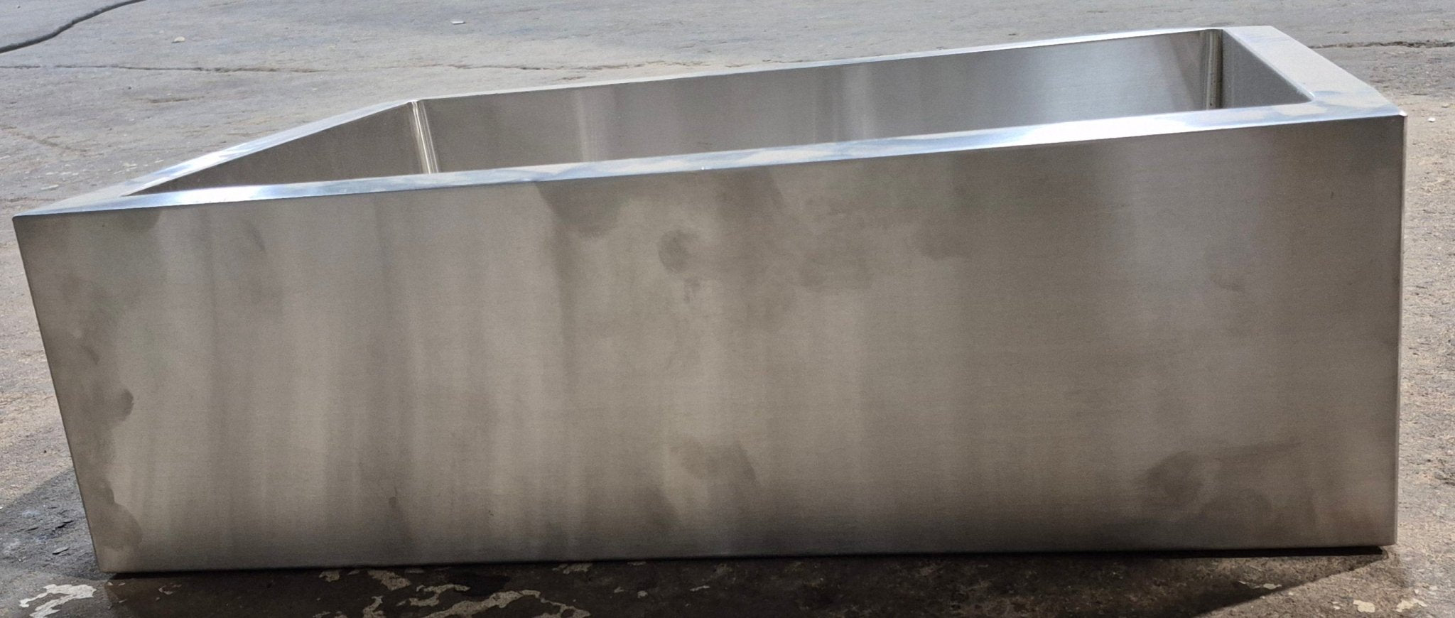 Used RV Single Kitchen Sink 23” W x 16” L - Young Farts RV Parts