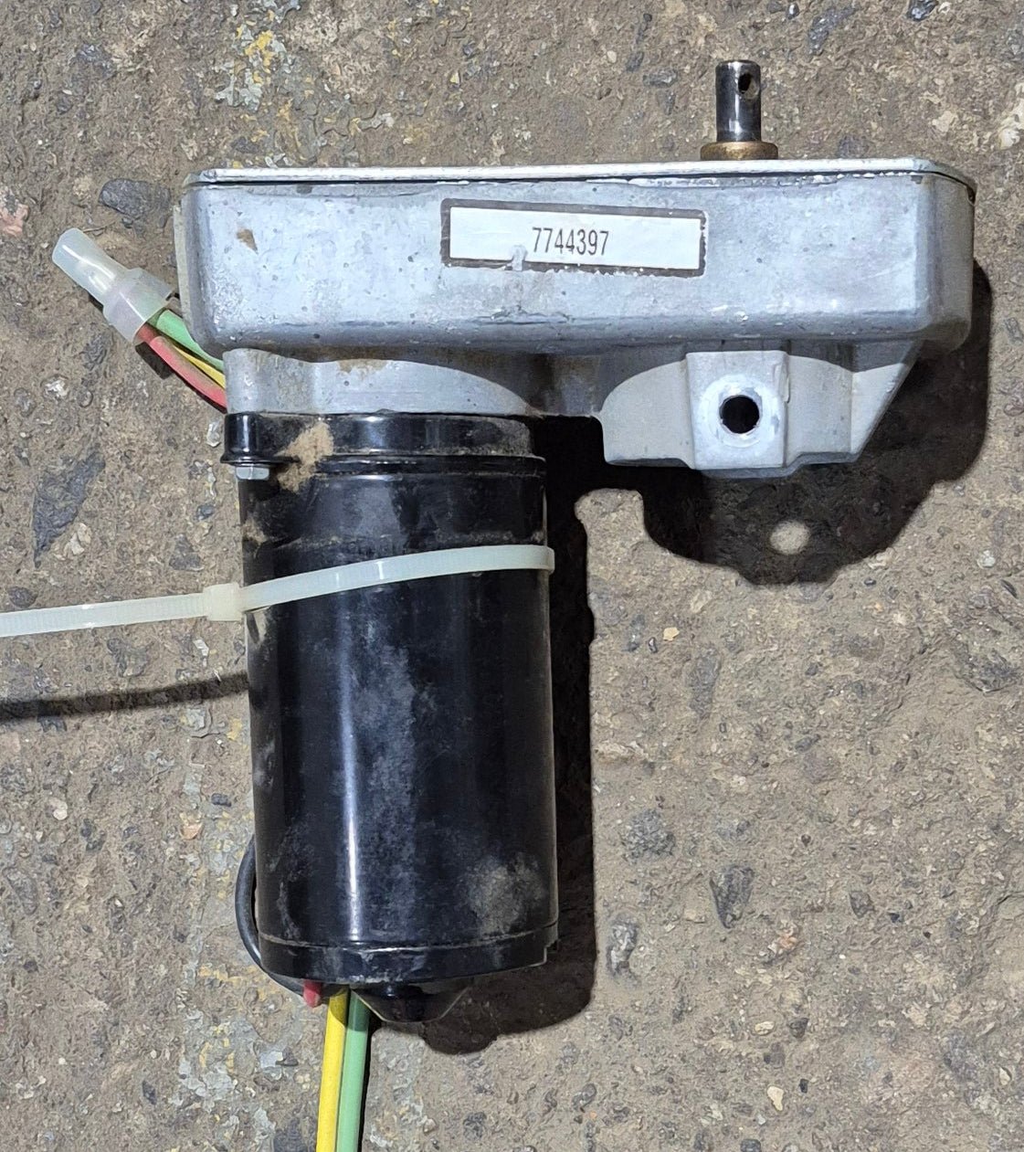 Used RV Slide Out Motor 18:1 - 8532 - 18HT - Young Farts RV Parts