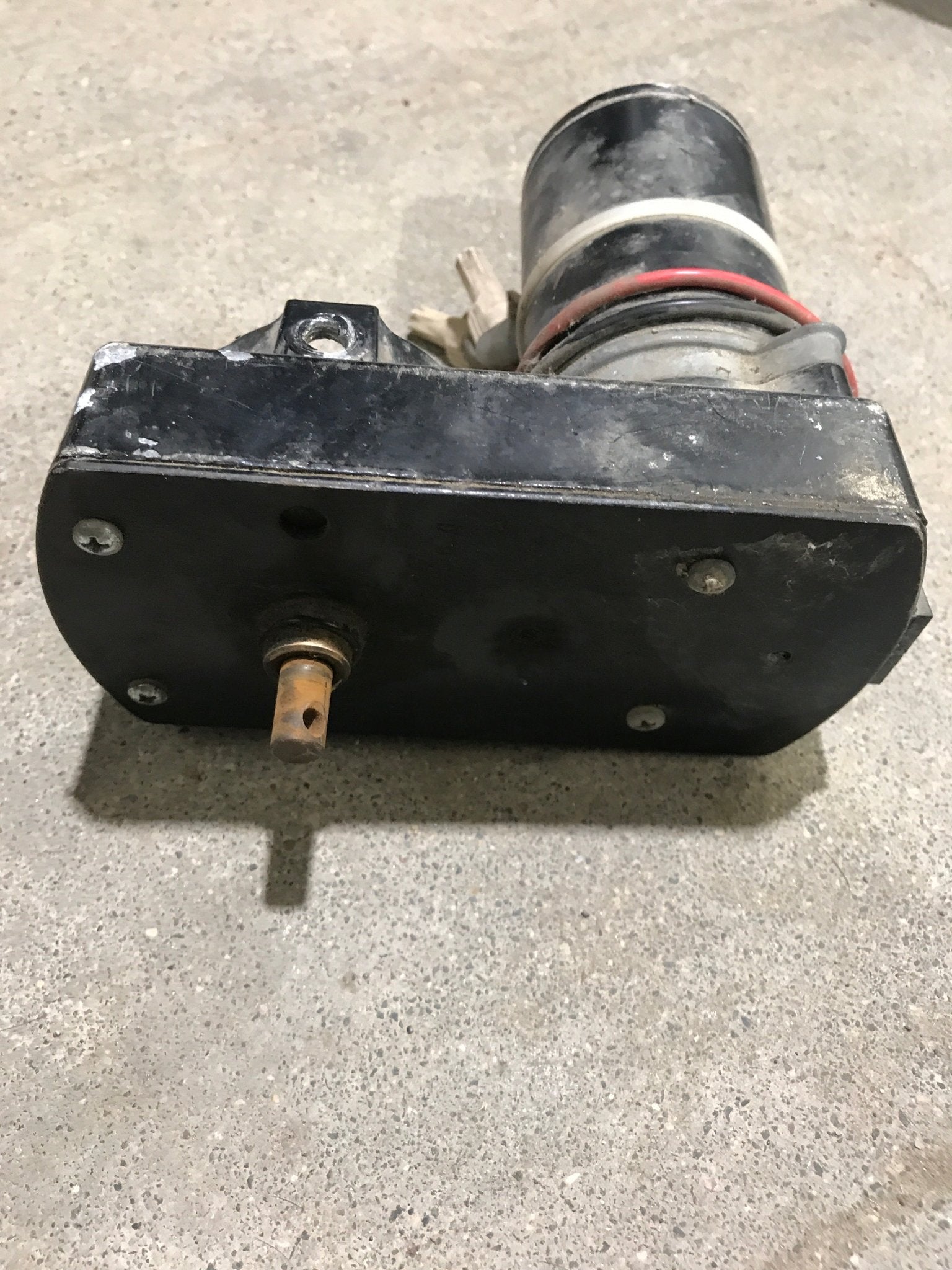 Used RV Slide Out Motor 18:1 - Young Farts RV Parts