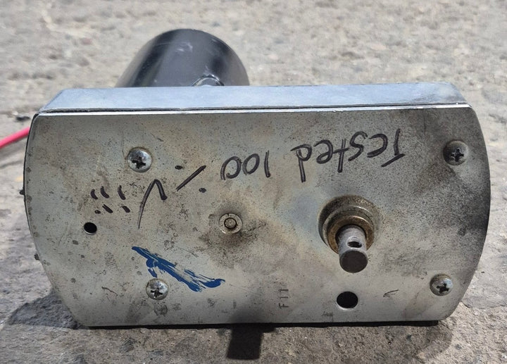 Used RV Slide Out Motor 28:1 - VMC07503828 - Young Farts RV Parts