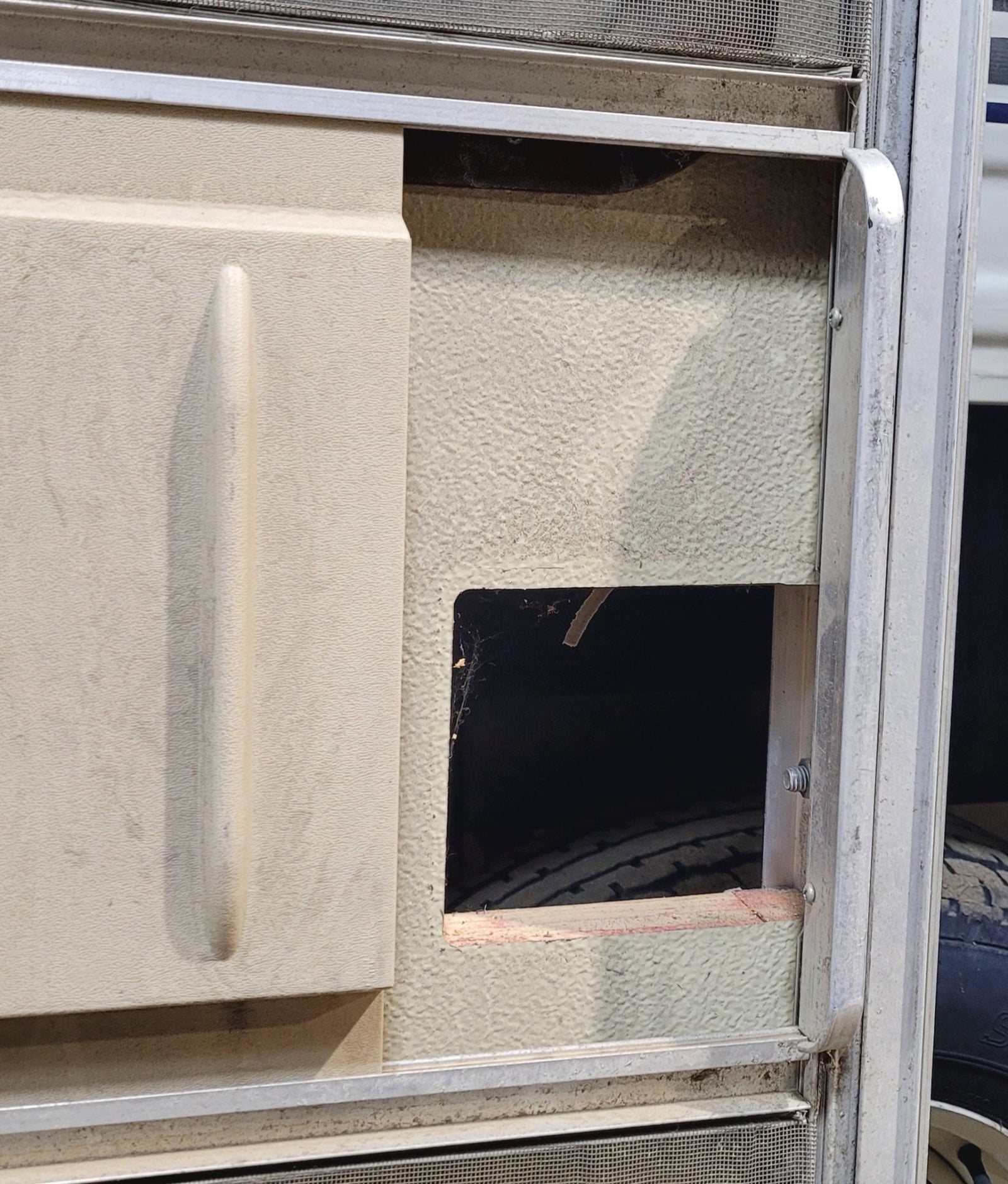 Used RV Square Entry Door 20 1/8