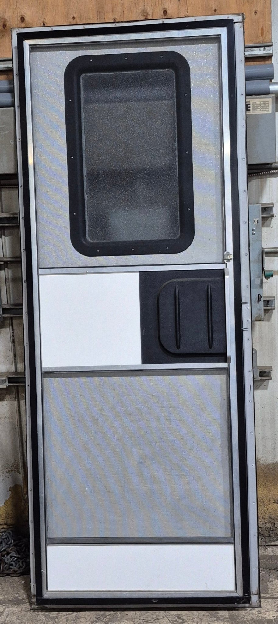 Used RV Square Entry Door 26 1/2