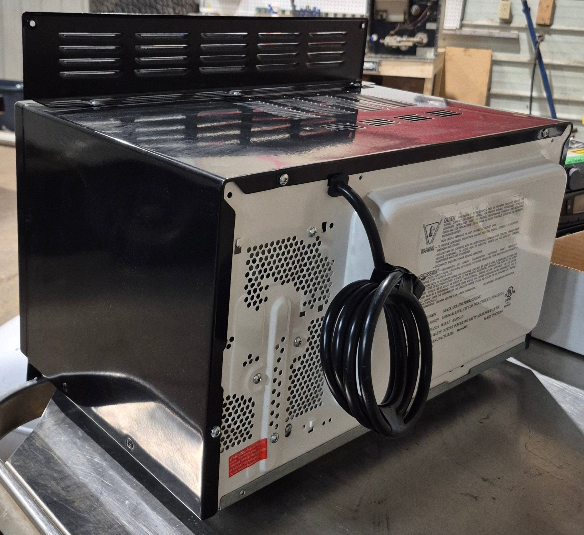 Used RV Sylvania Microwave, 20" W x 12" H x 13 1/4" D - Young Farts RV Parts