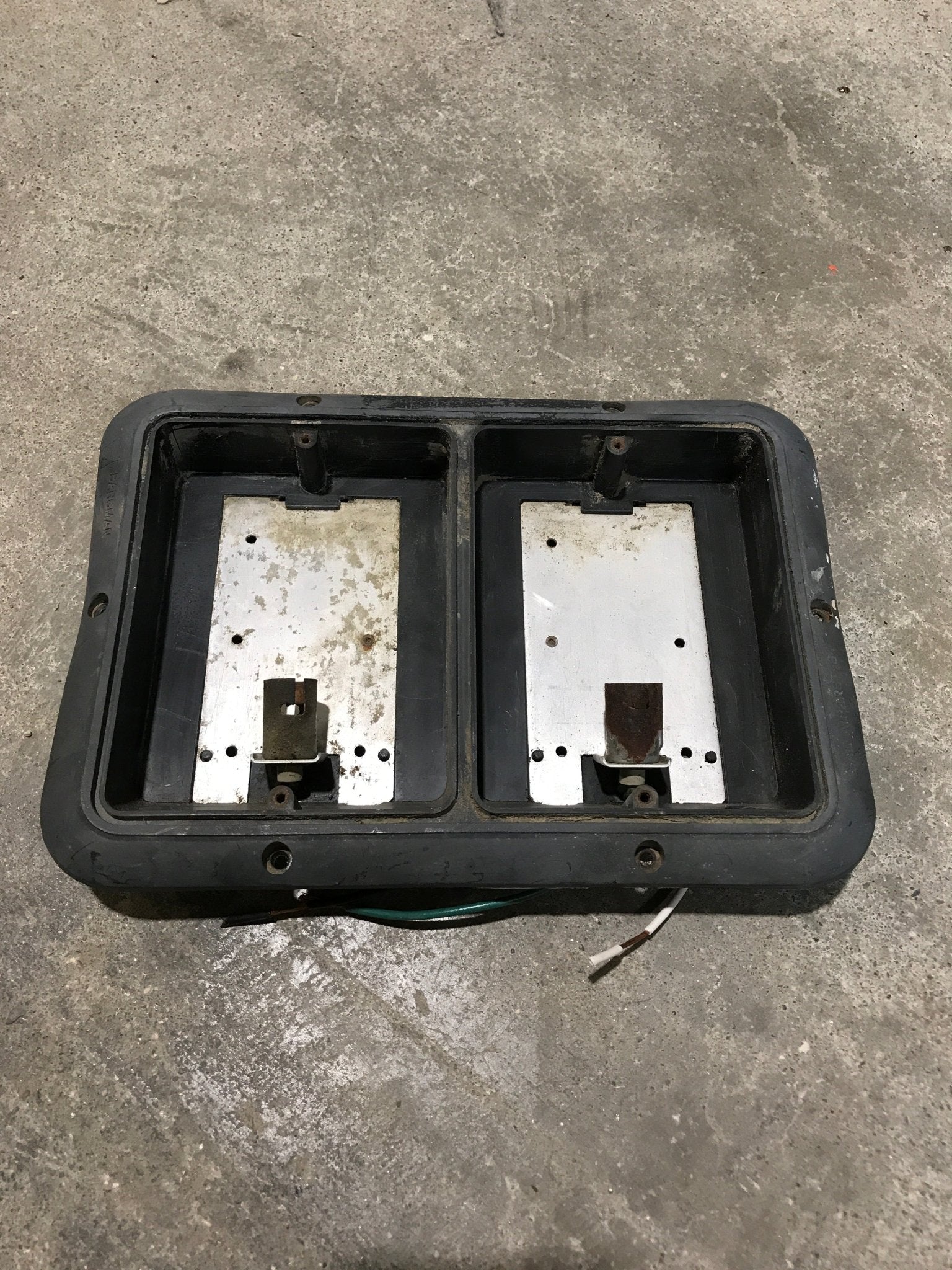 Used RV Tail Light Assembly - Young Farts RV Parts