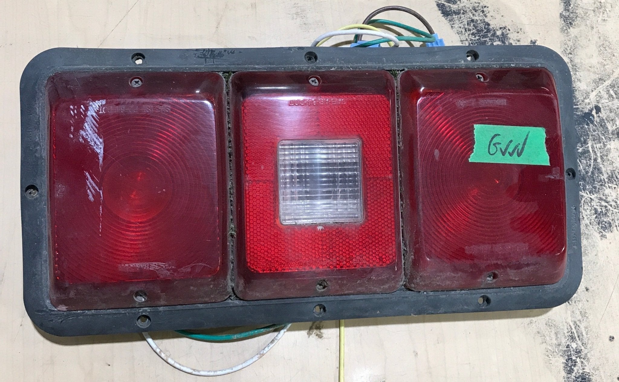 Used RV Tail Light Assembly - Bargman SAE IST P2 84 DOT - Young Farts RV Parts