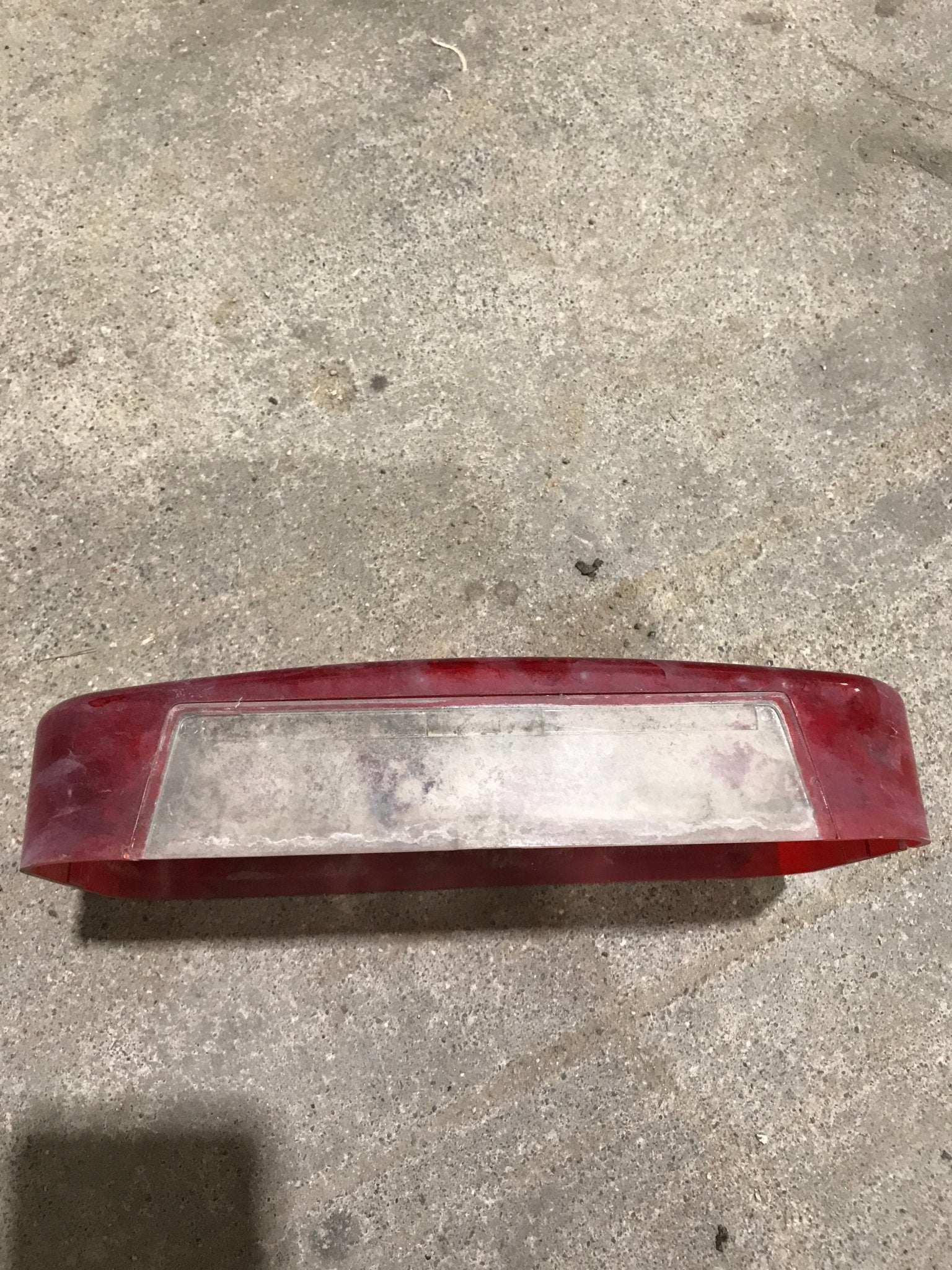 Used RV Tail Light Assembly Replacement Lens SAE - AIST 01 OPTRONICS - Young Farts RV Parts