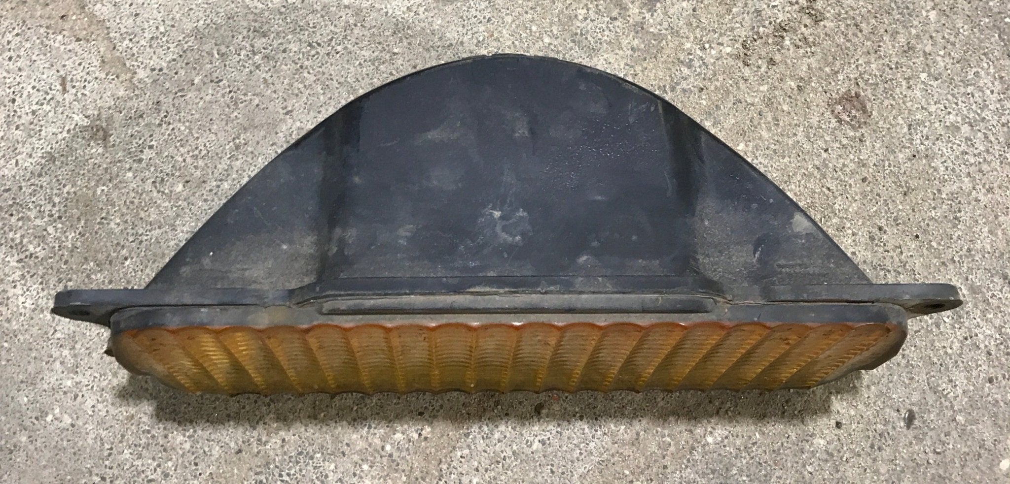 Used SAE IP 78GA - FORD Replacement Signal Light Assembly - Amber - Young Farts RV Parts