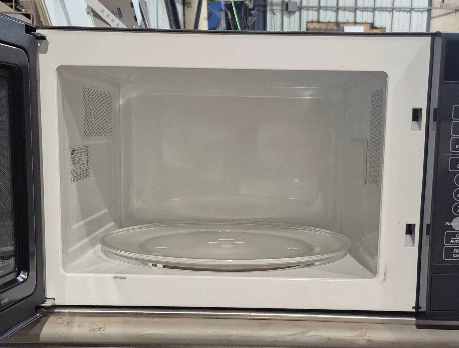 Used Samsung RV Microwave 20 1/2