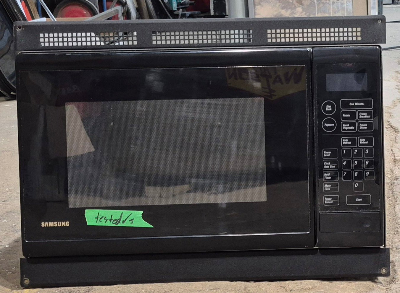 Used SAMSUNG RV Microwave 21 1/2" W x 12 1/" H x 14 1/2" D - Young Farts RV Parts