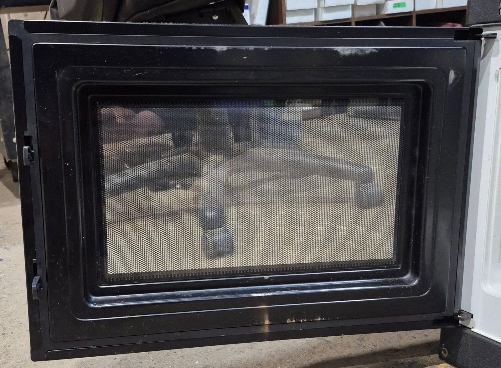 Used SAMSUNG RV Microwave 21 1/2