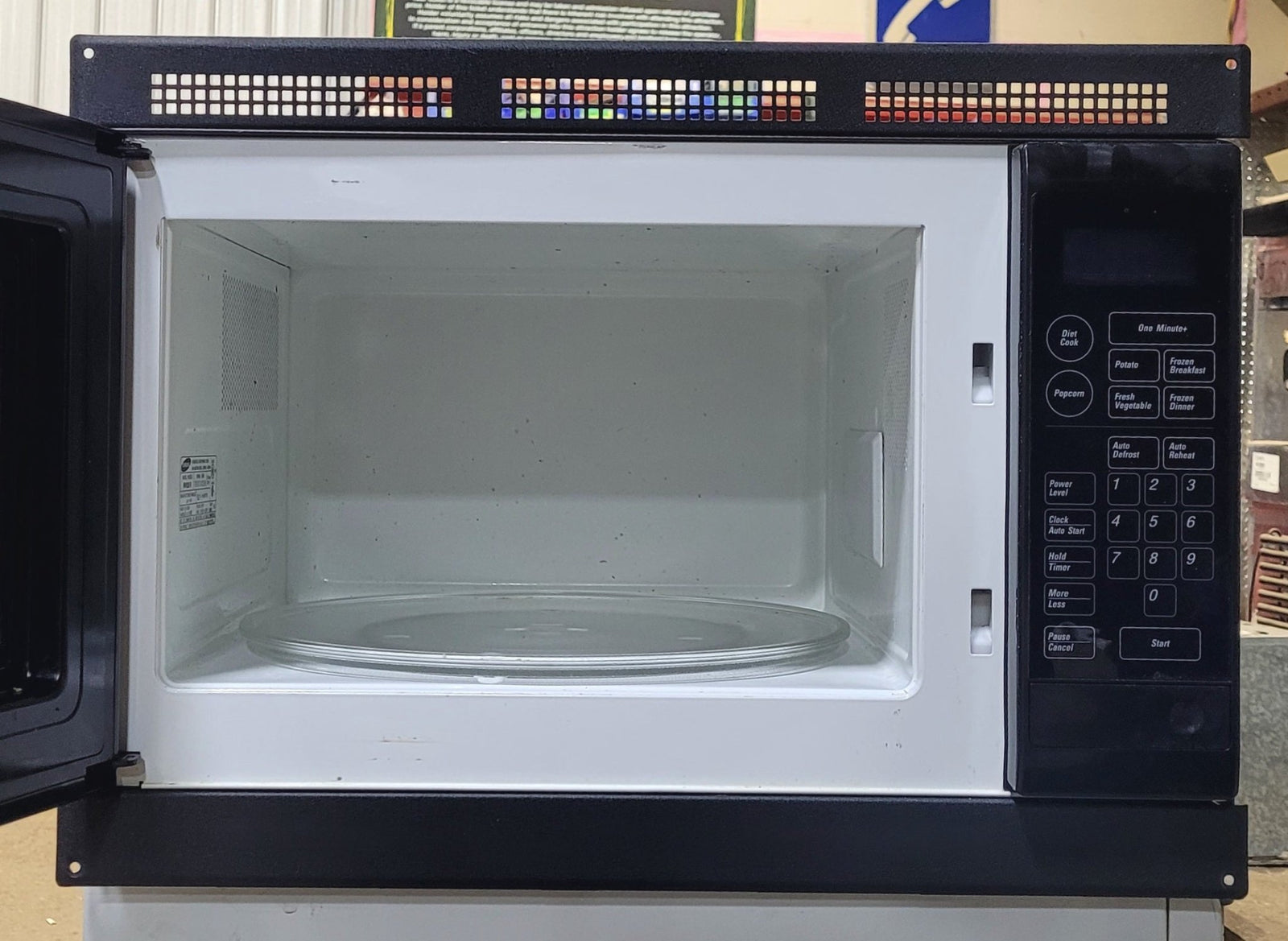 Used SAMSUNG RV Microwave 21 1/2