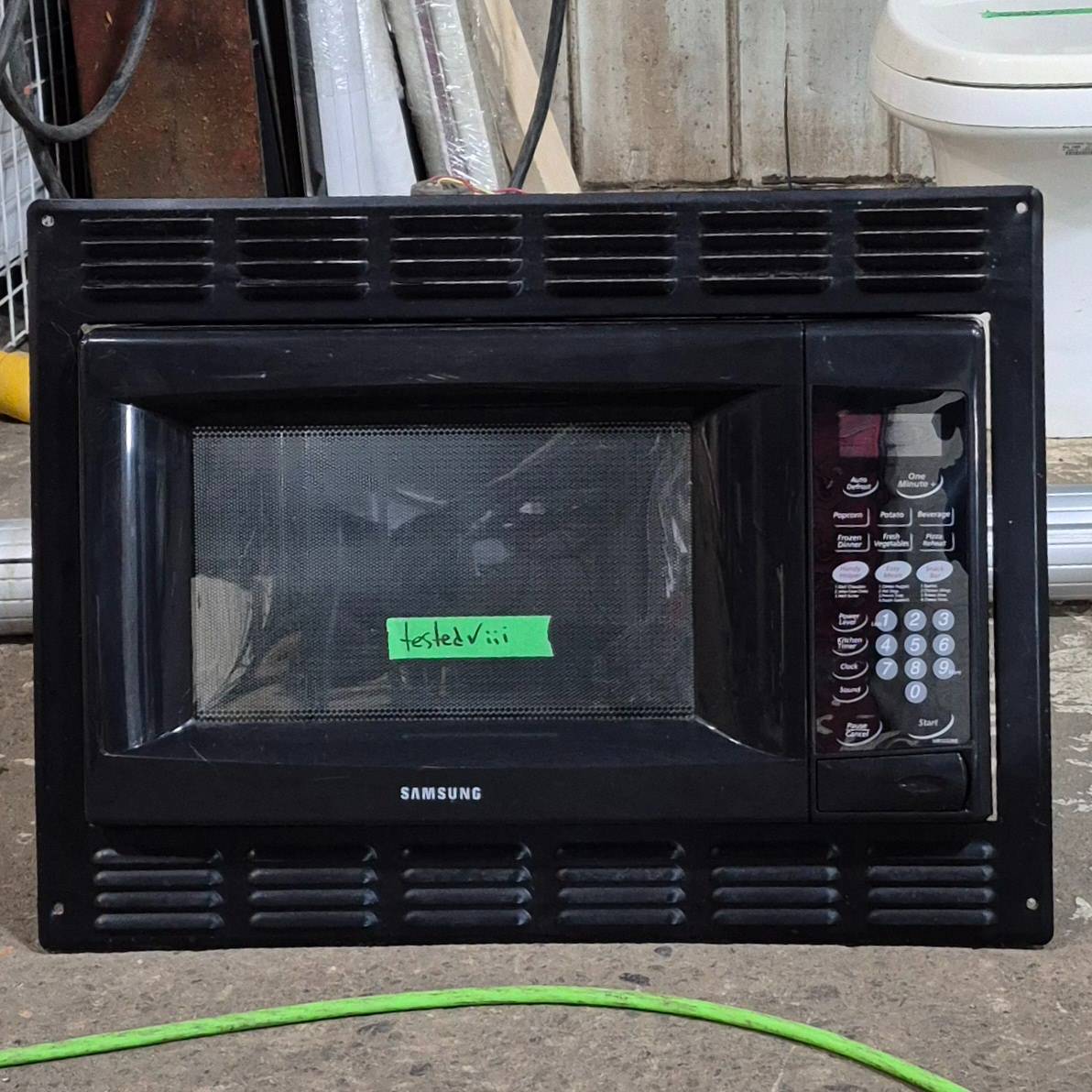 Used Samsung RV Microwave - MR1032BB - Young Farts RV Parts