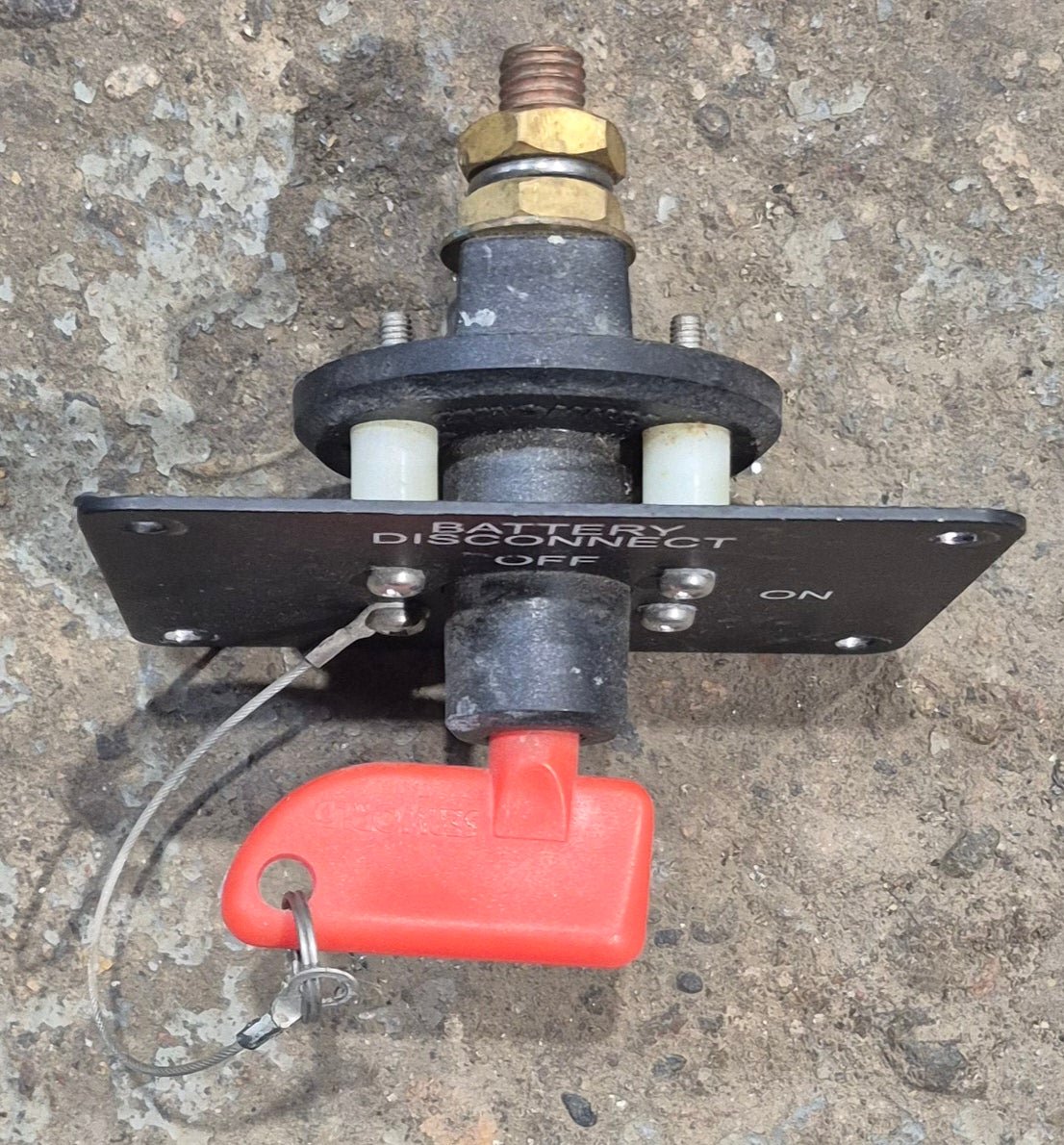 Used Seaworld Battery Disconnect Switch - EK30040 - Young Farts RV Parts