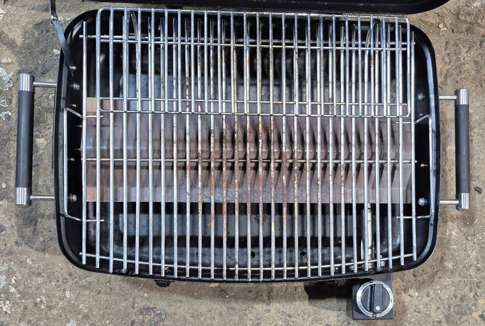 Used Sidekick RV Grill Model RV500 - Young Farts RV Parts