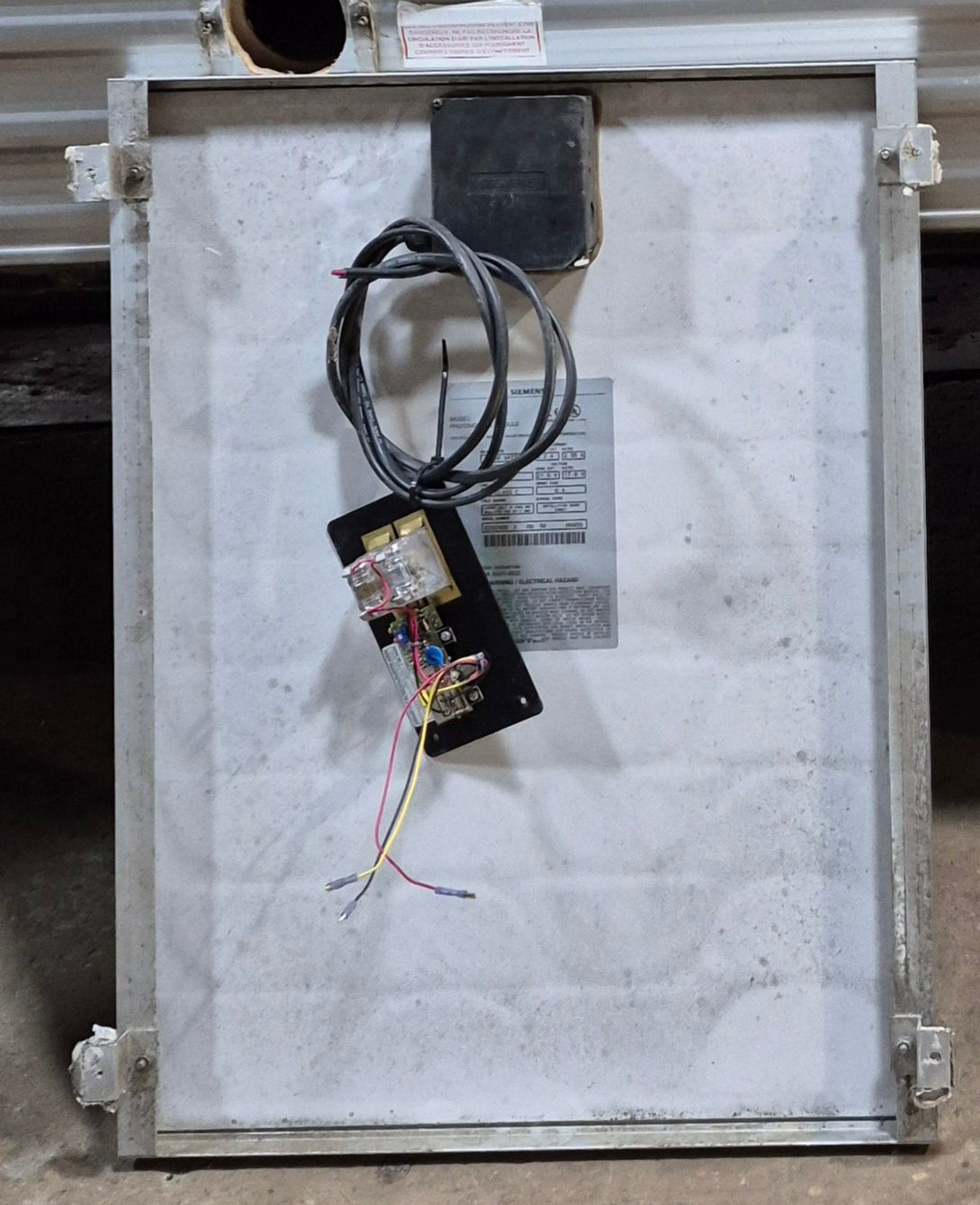 Used SIEMENS Solar Panel 50 WATT - Model SR50 - Young Farts RV Parts