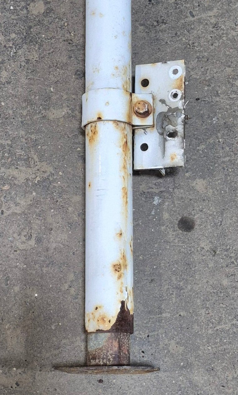 Used Single Electric Camper Lift Jack w/ Corner Bracket - Young Farts RV Parts