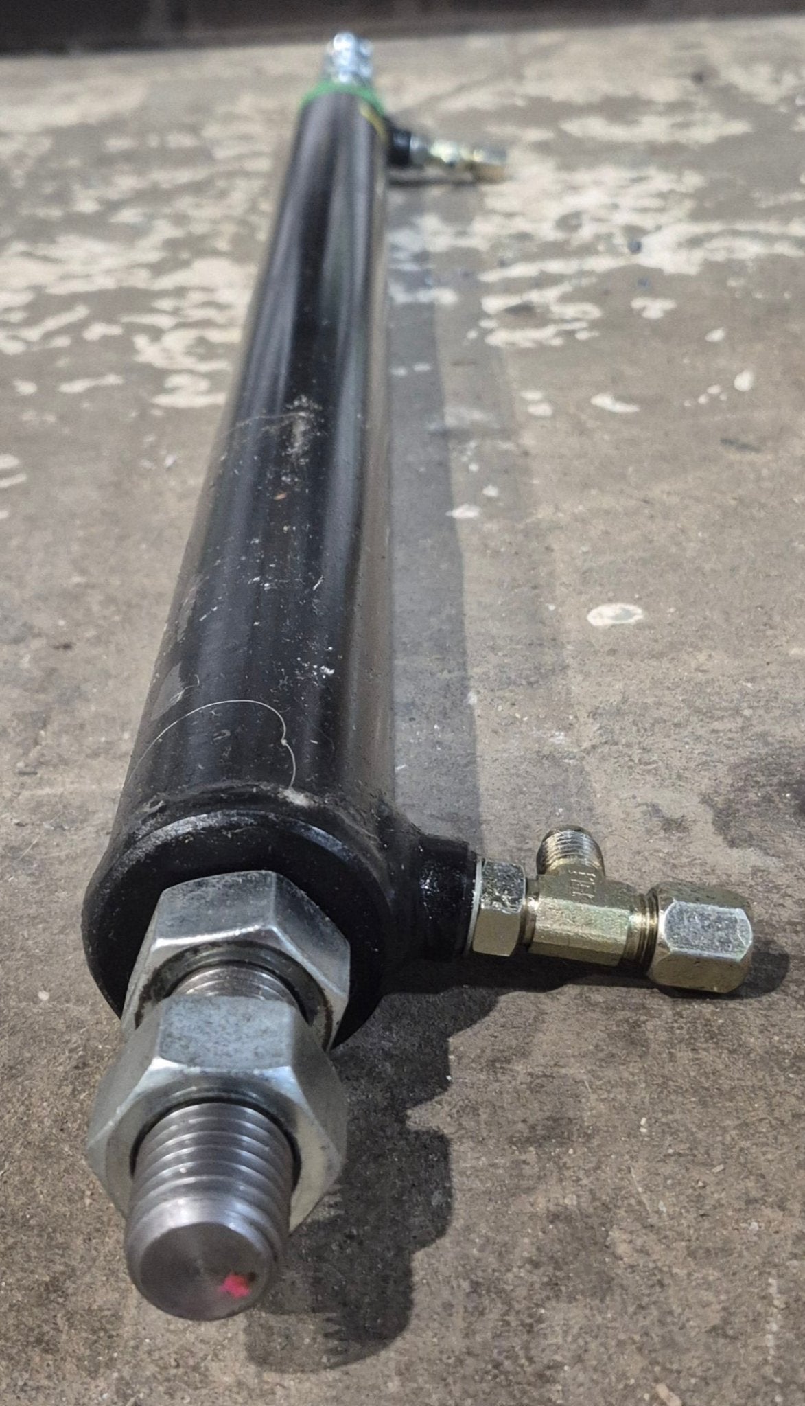 Used Slide Out Hydraulic Ram/ Cylinder - 25000 PSI - Young Farts RV Parts