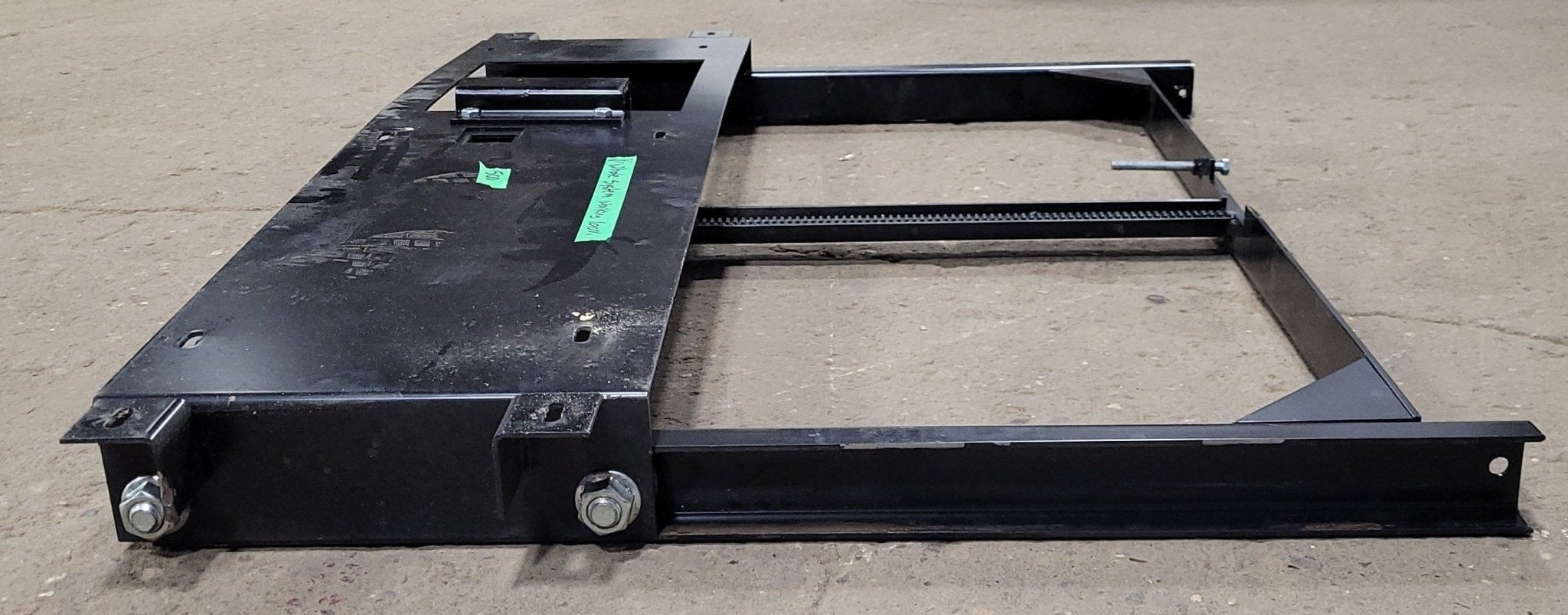 Used Slide Out System - No motor - Young Farts RV Parts