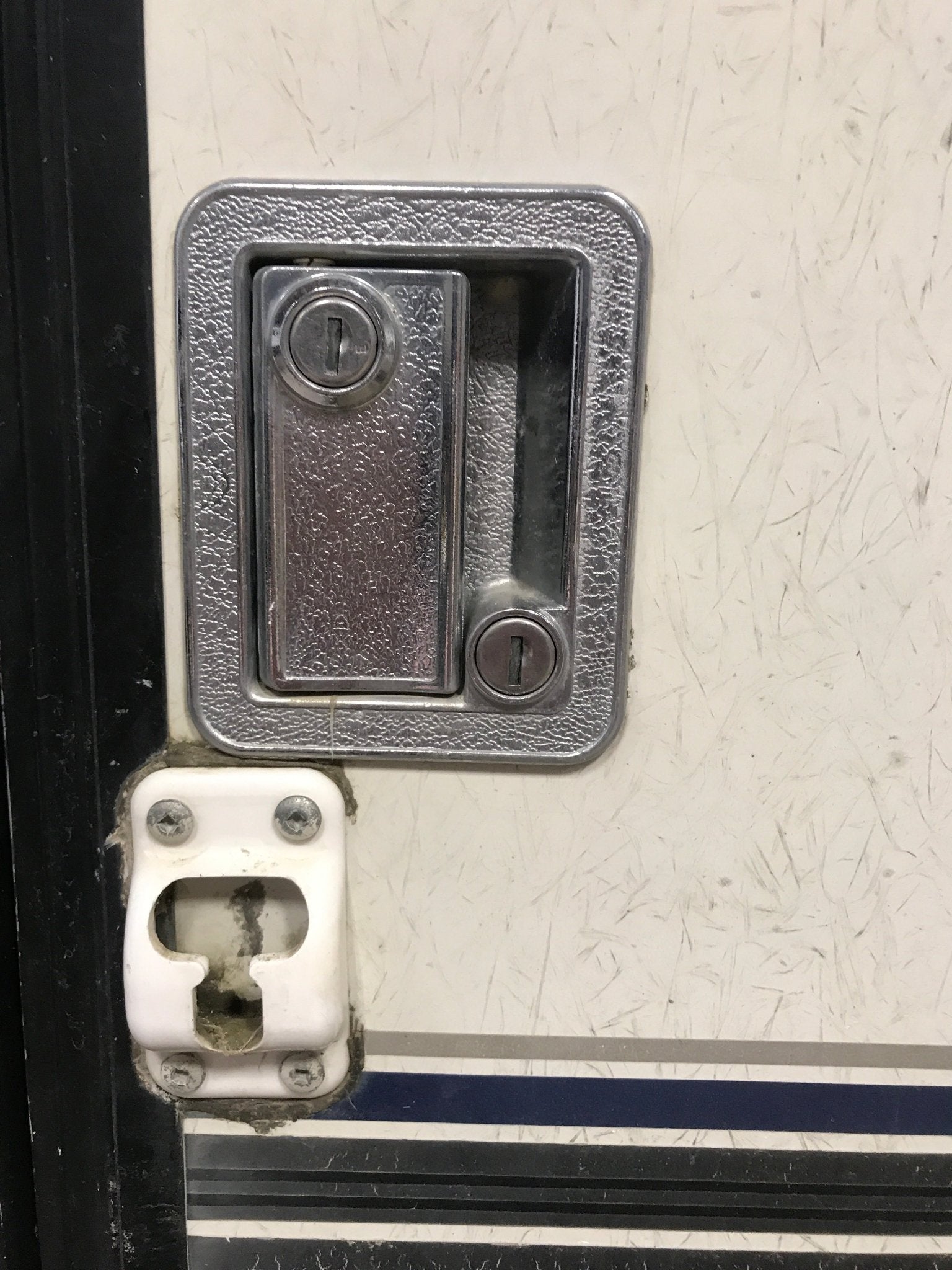 Used Square Corner Entry Door 30 1/4