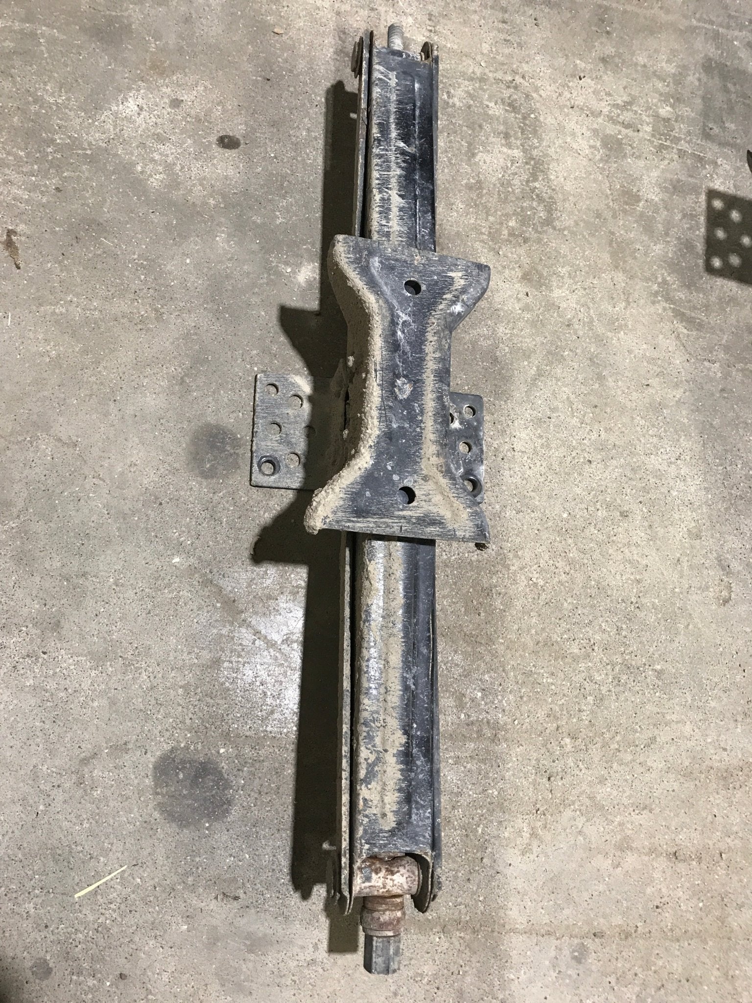 Used Stabilizer Jack 26