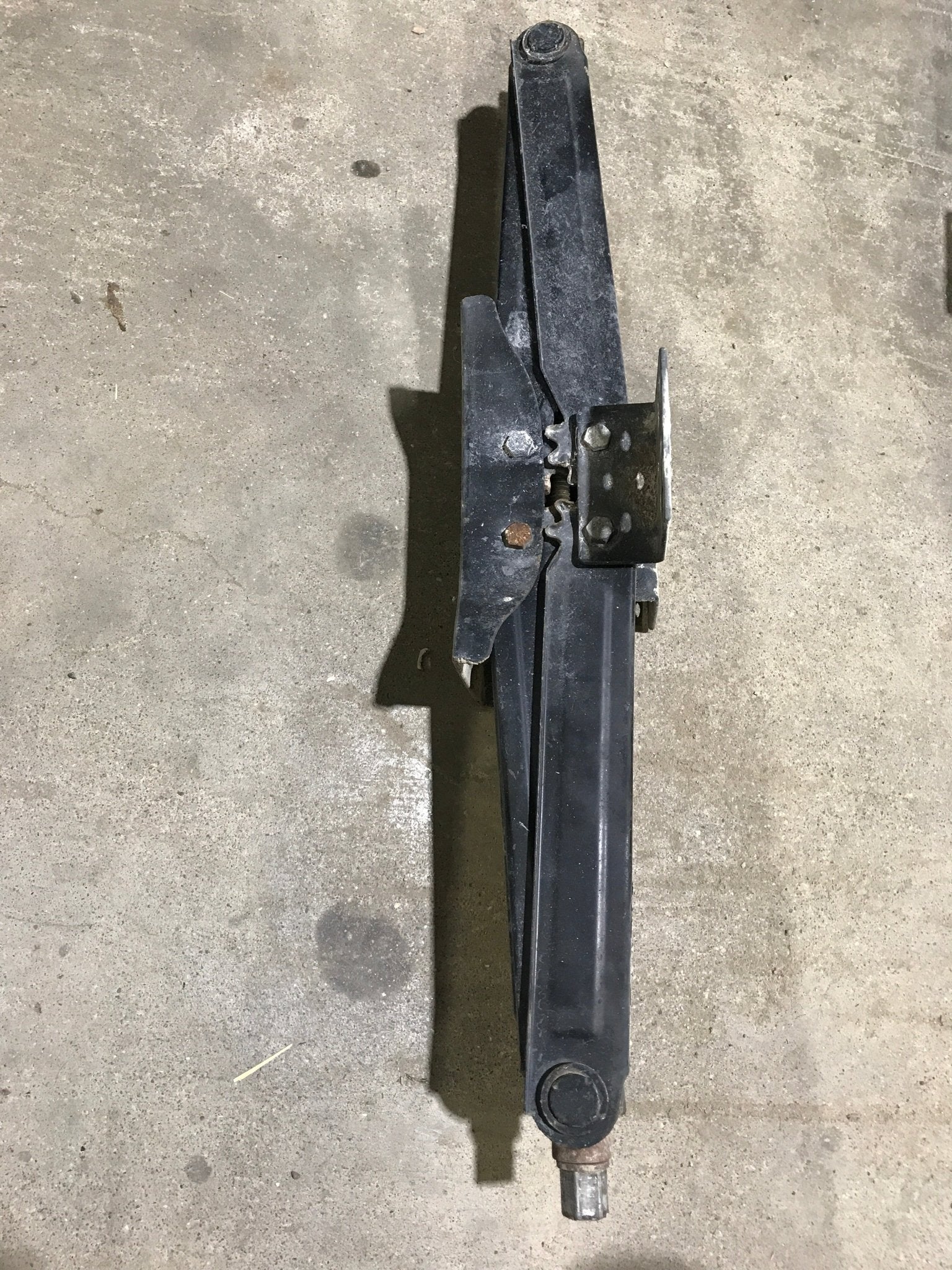 Used Stabilizer Jack 26