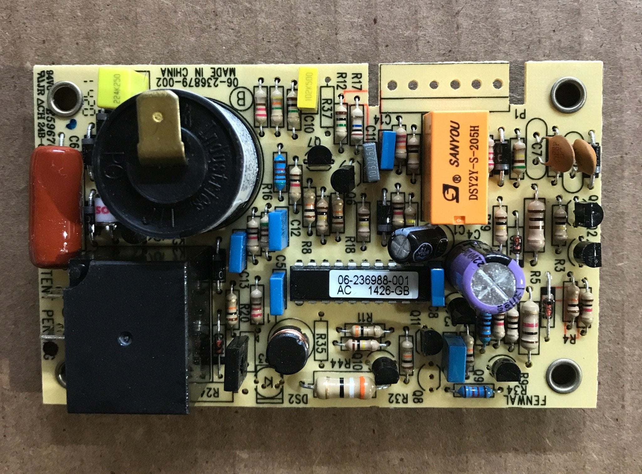 Used Suburban (Fenwal) Ignitor Board - 233012 , 06 - 236879 - 002 - Young Farts RV Parts